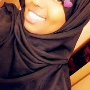 Meet your Posher, Khadra